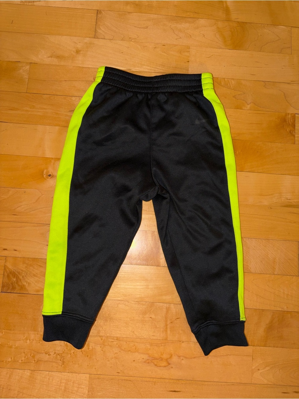 Nike Kids Therma-Fit Black Jogger Pants with Neon Green Side Stripes 24 MONTHS